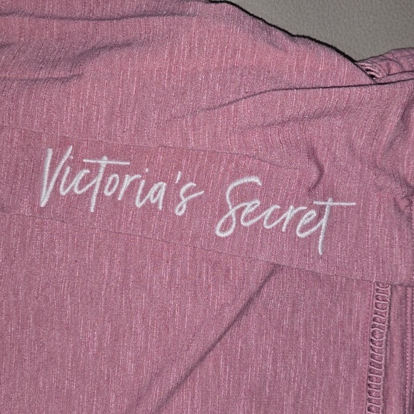 Victoria Secret long-sleeved shirt size small - Picture 3 of 11